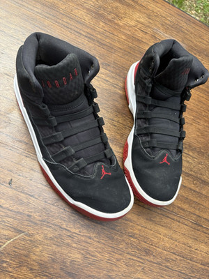 Jordan Max Aura Mid Top Sneakers Size 11 Black Red White Synthetic