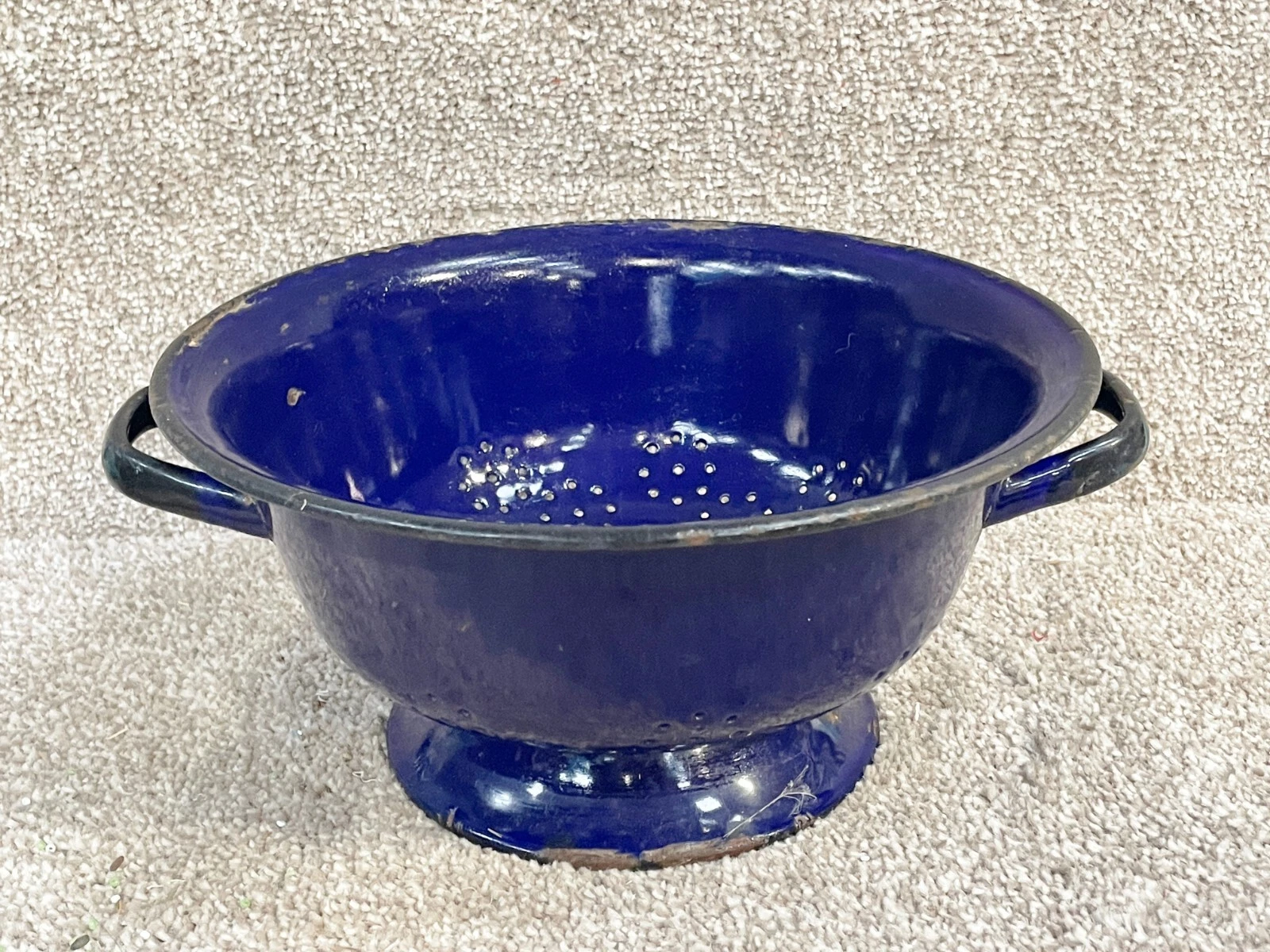 VINTAGE BLUE ENAMEL COLANDER KITCHENALIA