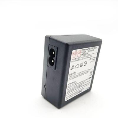 Alimentatore caricabatterie adattatore CA + 32 V 468 mA + 12 V 166