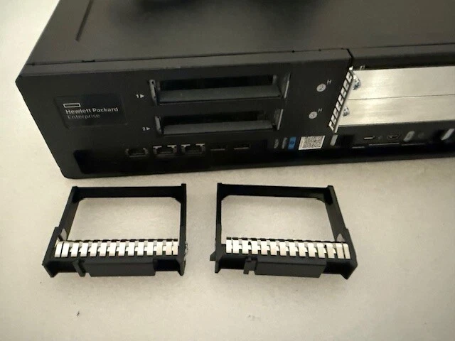 HPE Edgeline EL1000 1GbE 2xRJ45 Pass Thru PXIe System 847555-B21 ProLiant m710x - Image 3 of 4