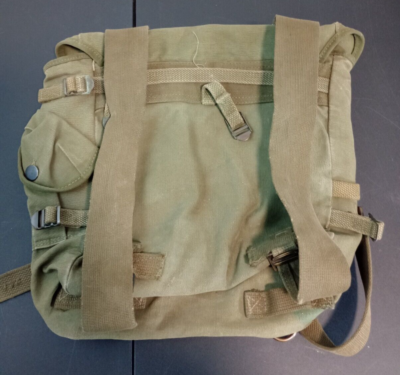 Vintage US Army M-1945 Combat Field Pack Canvas Bag Haversack S10