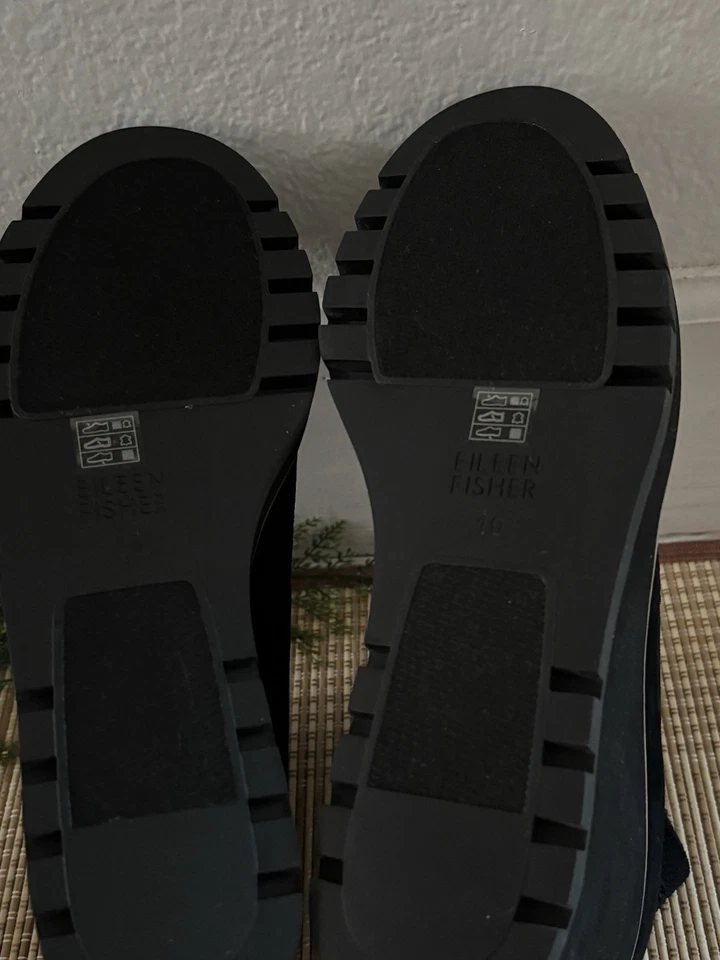 EILEEN FISHER Pull On Knit Ankle Boot Size: 10 - Image 4 of 4