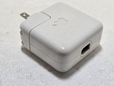Apple iPod FireWire AC Power Adapter 12 Volt 1A White A1003 OEM Charger
