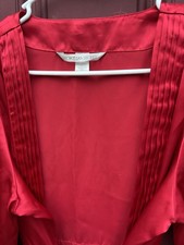 Vtg Red Victoria  s Secret Satin Robe Sz M Beautiful Pleated Shoulder Kimono