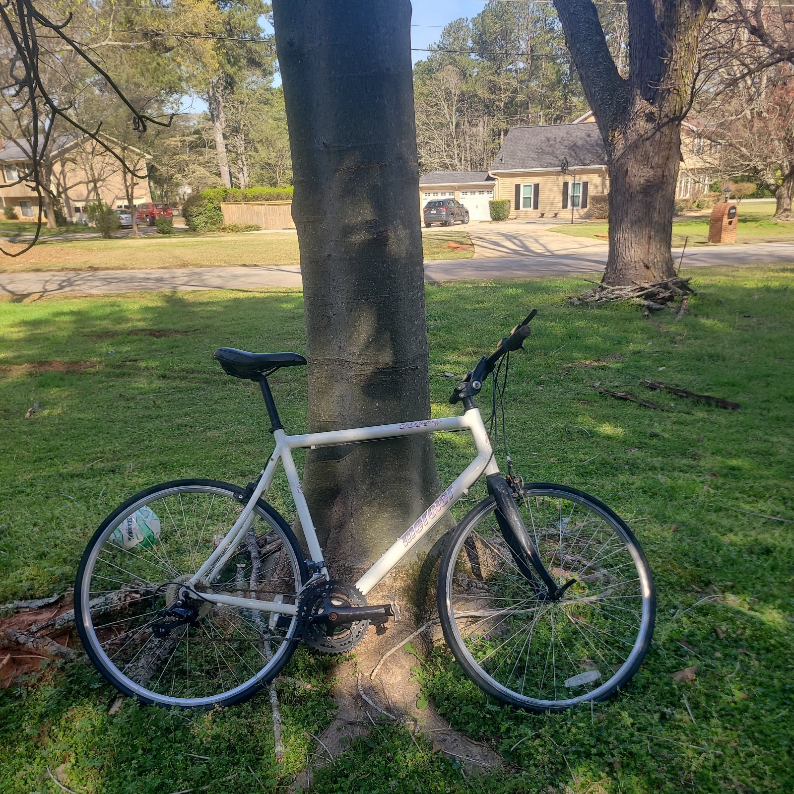 Mercier Galaxy Tour-White Flat Bar Road Bike 