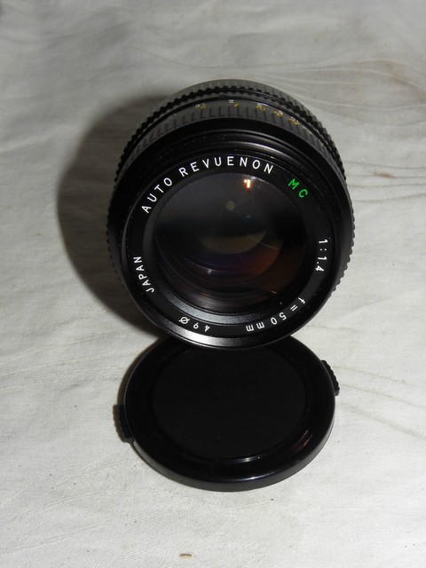 Objektiv Auto Revuenon MC 1:1 4 50mm Ø49 Bajo. (020913) UK6408 Objektiv Auto Revuenon MC 1:1 4 50mm Ø49 Bajo. (020913) UK6408