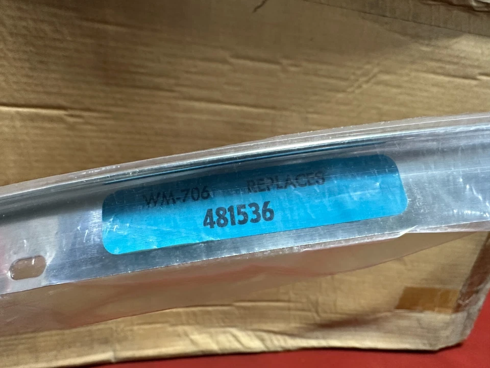 NOS 1970-1980 PONTIAC FIREBIRD RUEDA DELANTERA DERECHA BORDE MOLDURA GM 481536 70-80 Foto 4 de 4