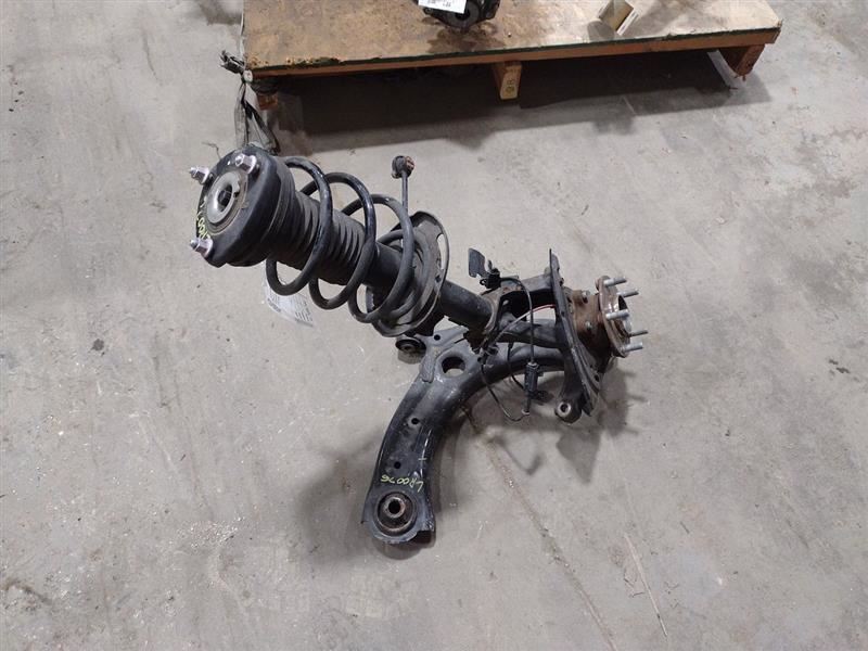 【R&B】code3 Passenger Right Front Knee Assembly For 19-22 Mazda 3