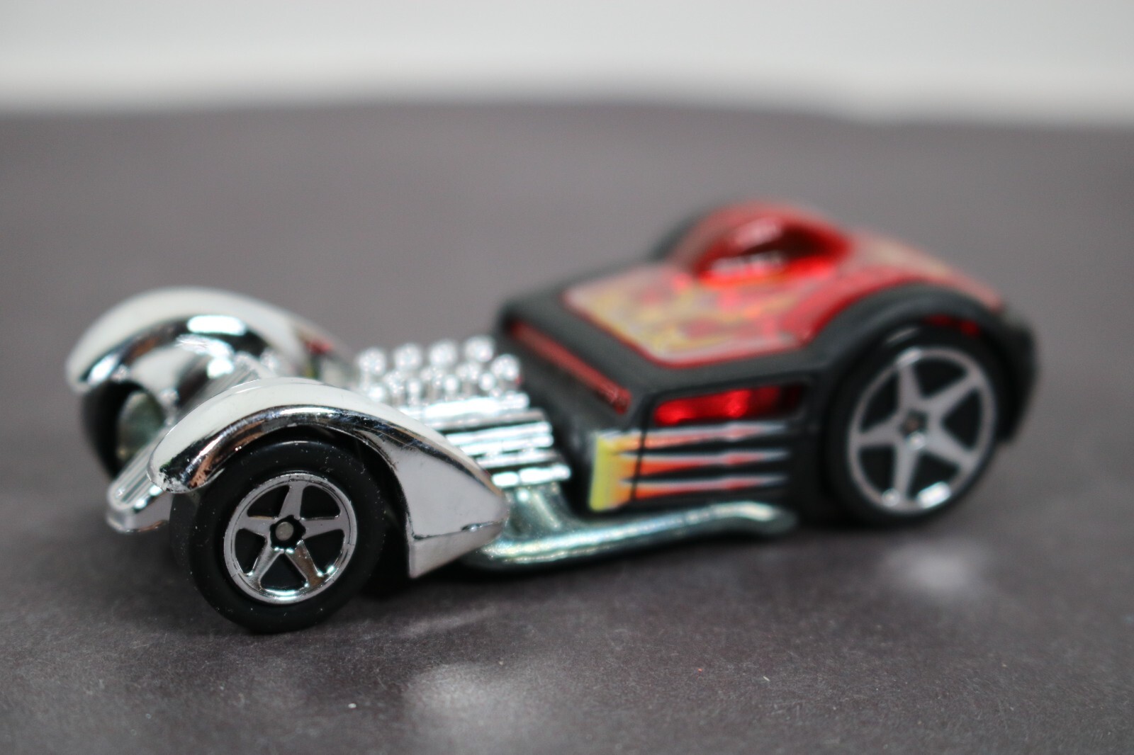 Hot Wheels 2005 Drop Tops First editions Low Carbs LQQK