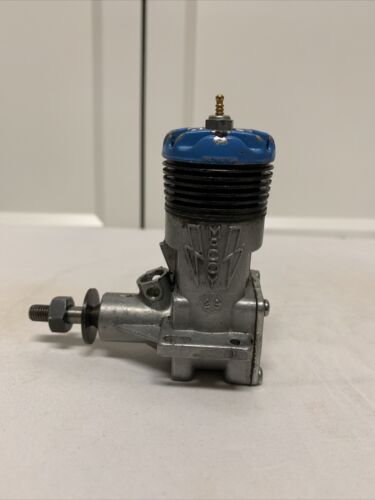 McCoy 29 Blue/Red Head Lighting bolt control line engine Nice!