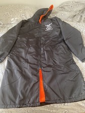 Womans Coat Keeps You Warm. Great For Beach Life.