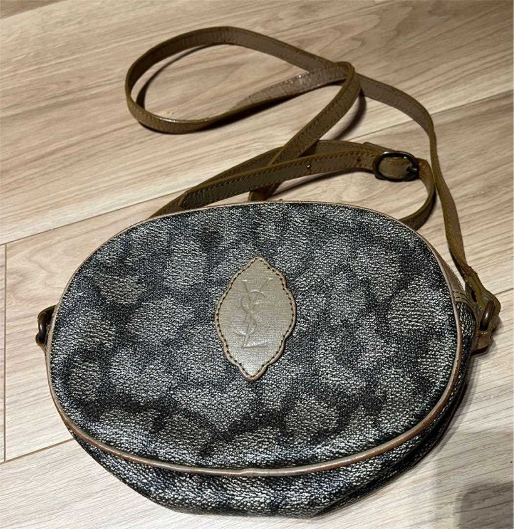 Borsa a tracolla Yves Saint Laurent modello giraffa elegante donna usata dal Giappone