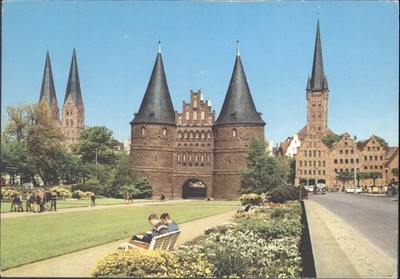 Vintage Lübecker Holstentor Deutschland Postkarte 1971 verschickt St. Marien St. Petri