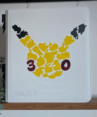 Pokemon Karten Mappe Tresor X 12 Pocket Zip White Edition 30th Celebrations