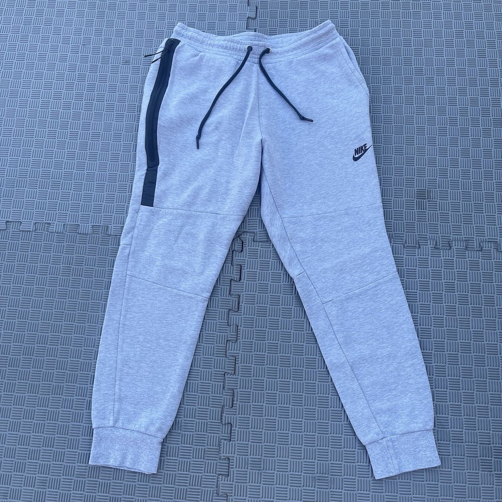 Nike Tech Fleece Jogger Pants for Men in Medium Gray 545343-065