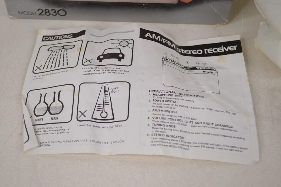 GPX AM/FM Stereo Receiver Walkman Radio Model 2830 w/ Headphones & Box TESTED! - Image 3 of 4