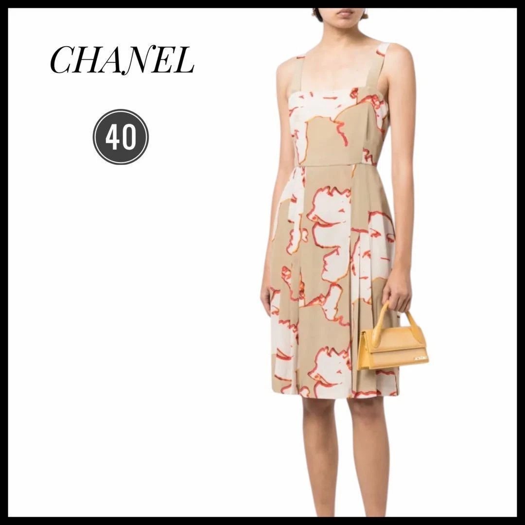Chanel — CHANEL Silk Dress Coco Face Art Print Beige Red White France Sz 40    SR2136