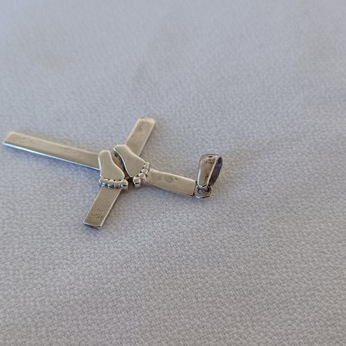 Vintage Sterling Cross Pendant "It Was Then That I Carried You" 2 Feet Design - Picture 8 of 9
