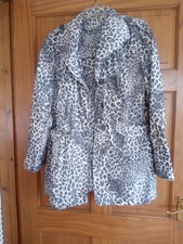 Kirsten Danish Designer Lightweight Raincoat Size 14 Grey & White Animal Print