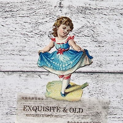 um 1900 Mädchen Kleid Mode Glanzbild Prägedruck Luxuspapier Ephemera Deko alt