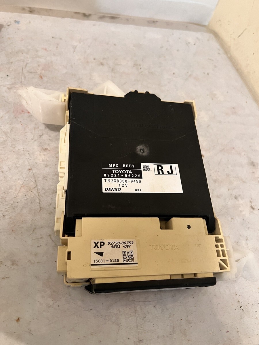 【美品✨】「TM NETWORK/TM NETWORK 2012-2015」 2015 TOYOTA CAMRY MULTIPLEX NETWORK BODY COMPUTER OEM 89221
