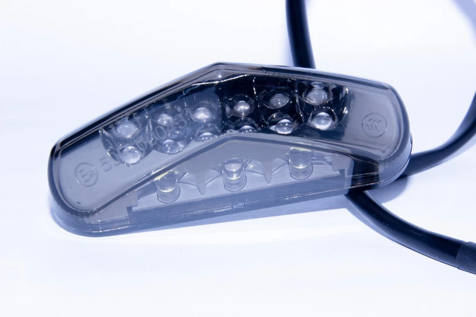 LED Rücklicht Motorrad Universal e-geprüft mit integr. Kennzeichenbeleuchtung - Bild 3 von 4