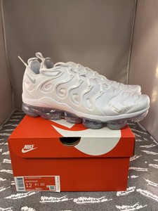 vapormax men white