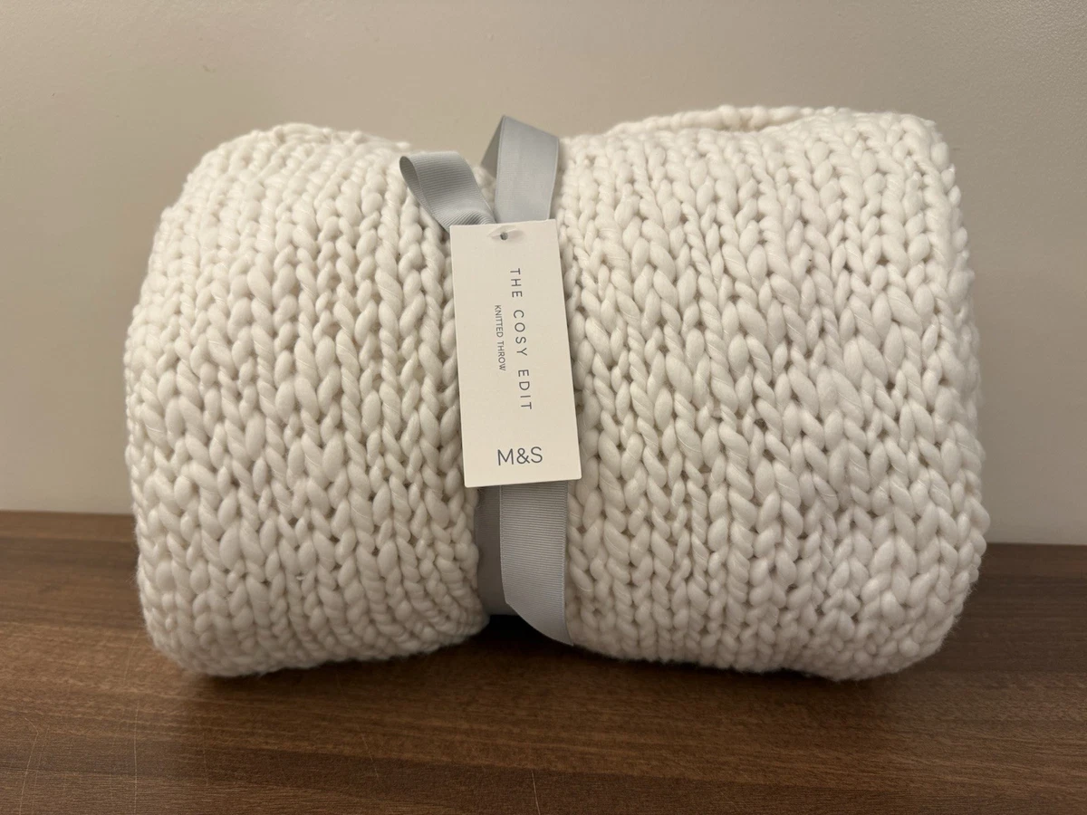 M&S The Cosy Edit Chunky Knitted Throw Blanket Cream 130x170cm BNWT RRP £59