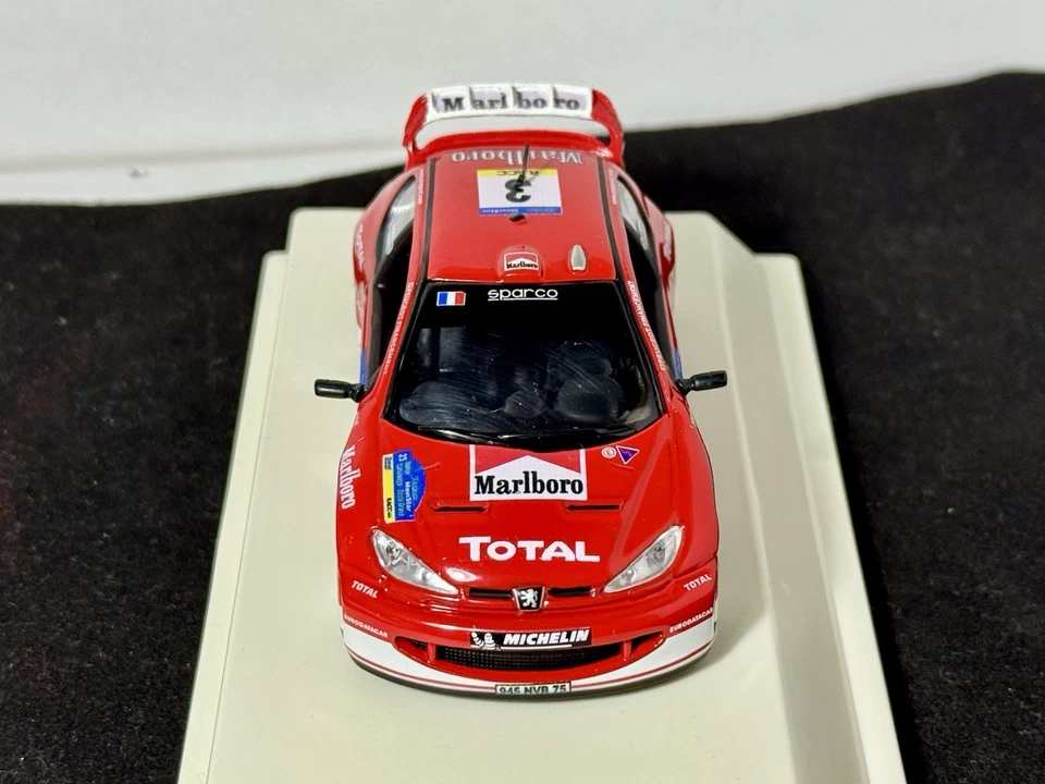 PEUGEOT 206 WRC #3 G.PANIZZI-H.PANIZZI 1st RALLY CATALUNYA 2003 TRANSKIT 1:43 - Immagine 3 di 4