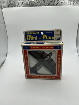 Bachmann Mini-Planes Avro Lancaster MK I #28 – WWII Bomber 1:240
