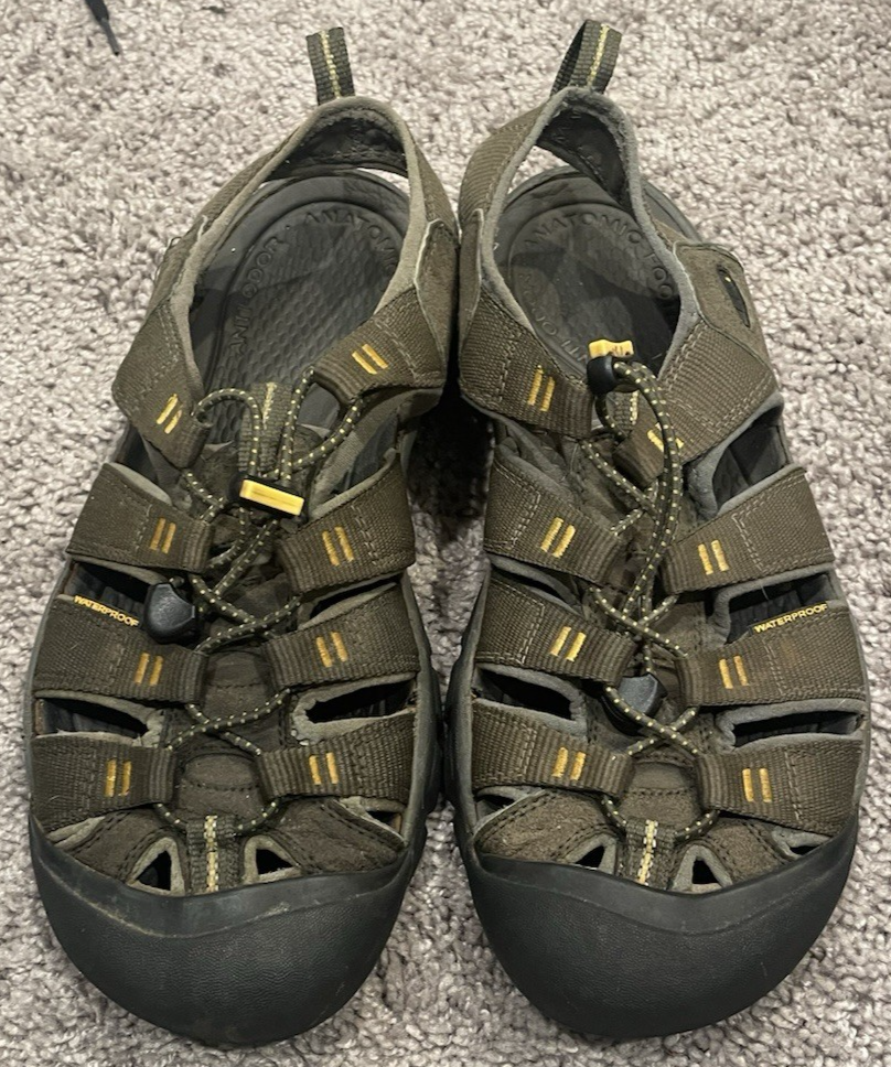 Sandali sportivi impermeabili verdi da uomo Keen Newport H2 taglia 10 scarpa da trekking