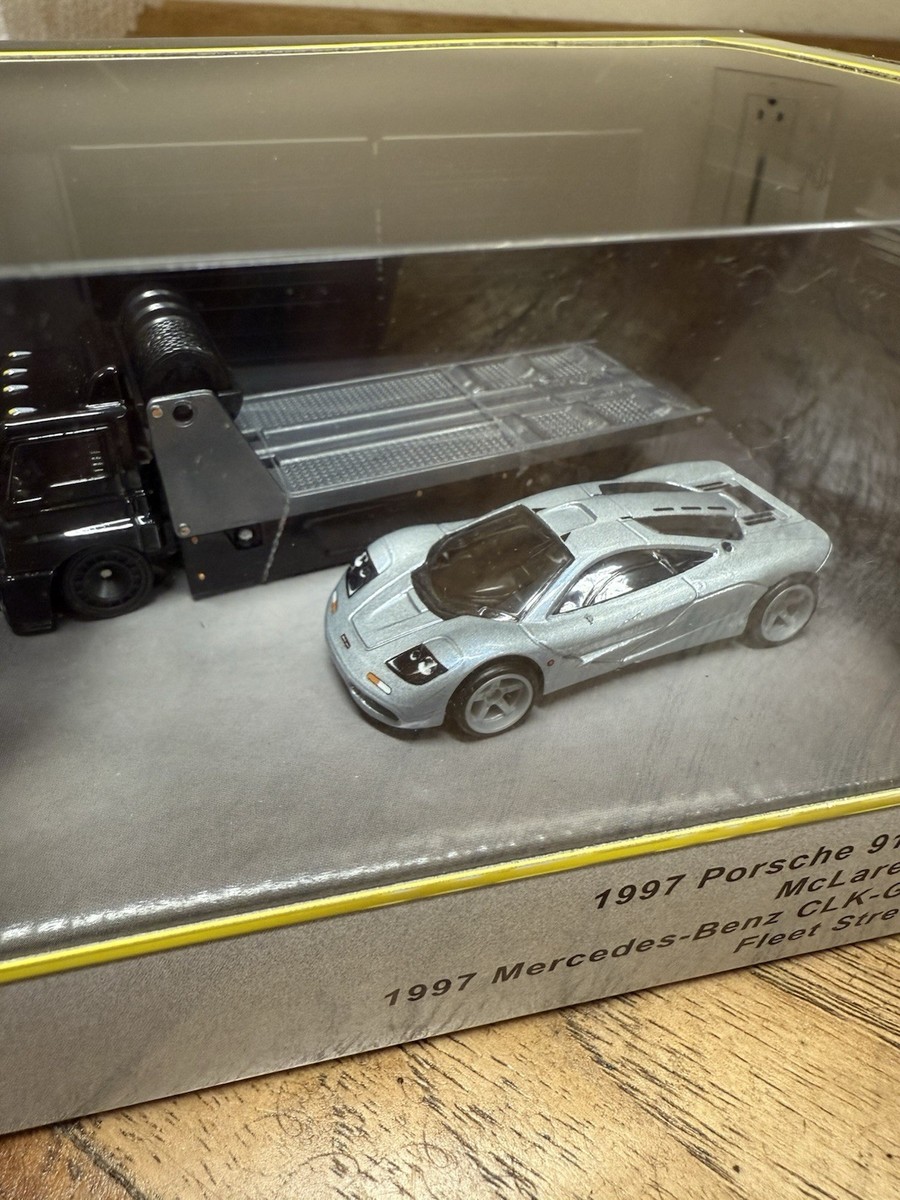 Hot Wheels Premium 90s Supercars Porsche 911, Mercedes CLK GTR