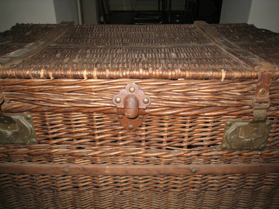 Antiguo baúl francés grande de mimbre estante Brevete SGDG modelo Depose 'JW' 20/20/35 Foto 3 de 4