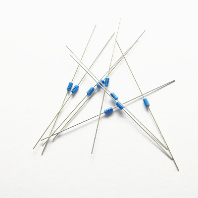 100PCS DB3 DIAC Bi-directional Trigger Diode NEW 