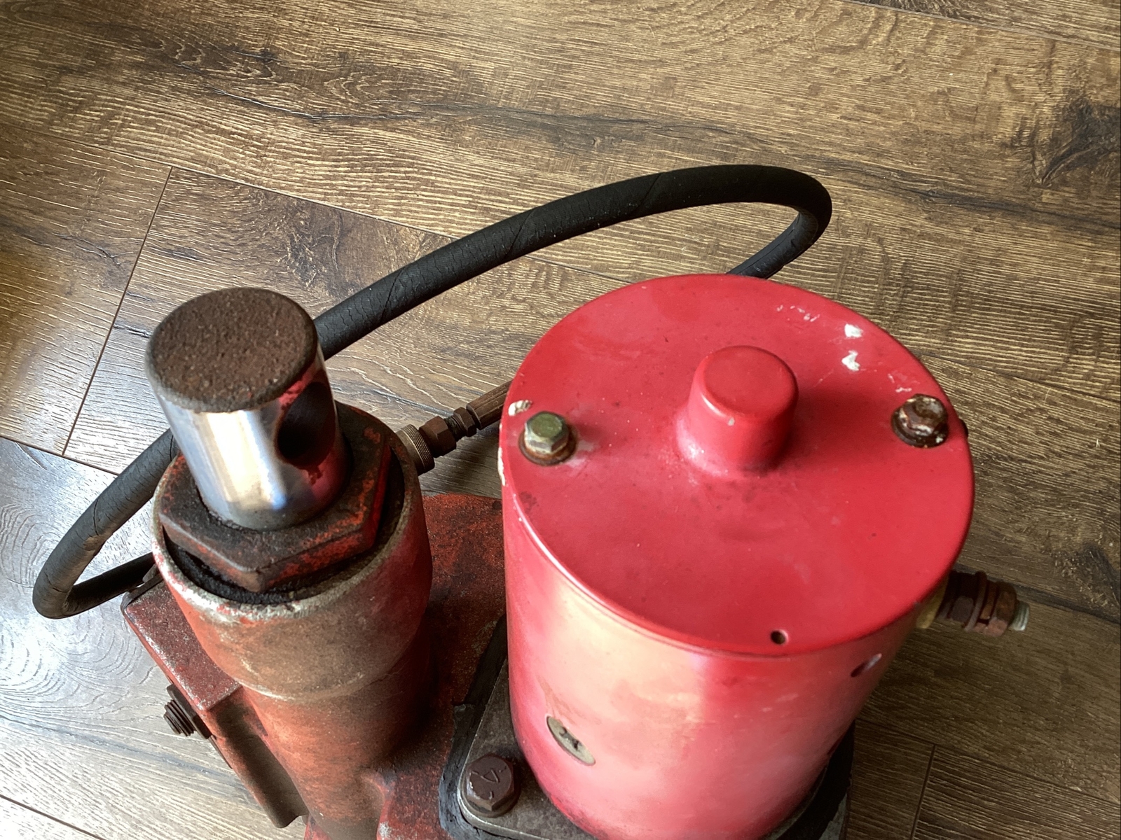 WESTERN ISARMATIC LIFT CONTROL MARK IIIA HYDRAULICS SNOW PLOW PUMP