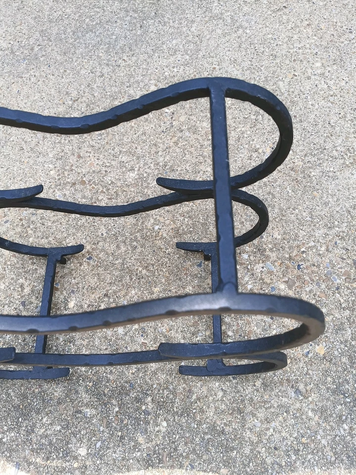 老式全新锻铁滚动酒架适用于 4-6 瓶。 db — 第 3/4 张图片