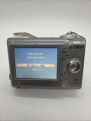 Kodak EasyShare C813 8.2MP 3 X Zoom Digital Camera  4GB SD Card  Tested Working