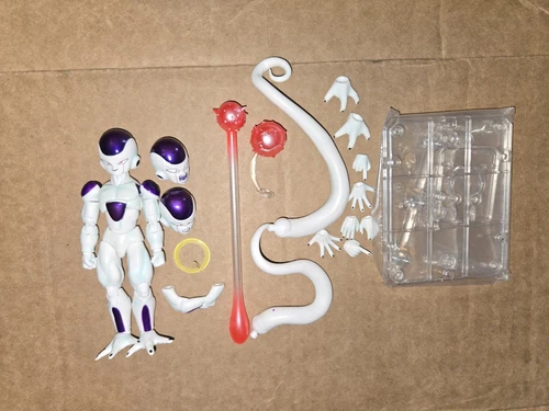 Figura de acción Bandai SH Figuarts Dragon Ball Z cuarta forma Freezer Tamashii DBZ
