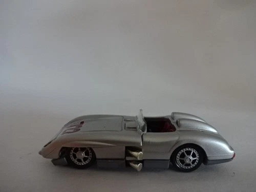 OB Egg / Car / 1999 - Legendary Race Cars - Silverstar