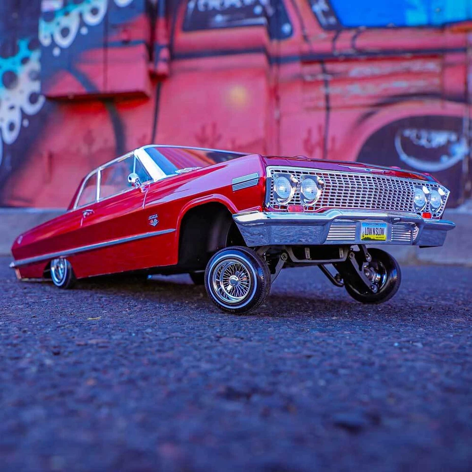 Redcat Racing SixtyThree RC Car - 1:10 1963 Chevrolet Impala Hopping RC Lowrider - Image 4 of 4