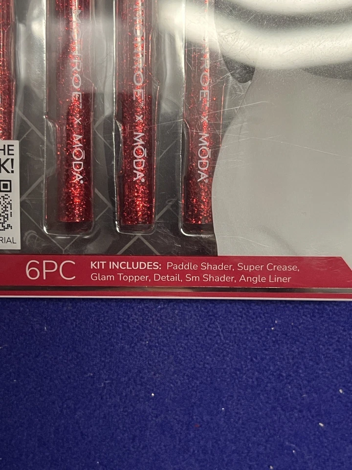 Moda Marilyn Monroe 6 Piece Eye Brush Set Sparkling Starlet Limited Edition New - Image 3 of 4