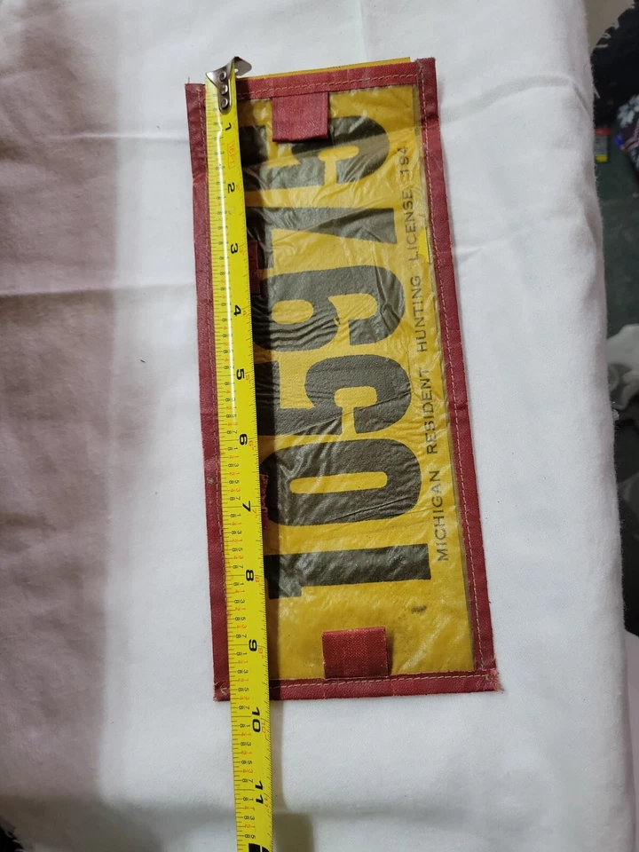 Etiqueta trasera de licencia de caza residente de Michigan 1941 con soporte - Parche de ciervo de Michigan Foto 3 de 4