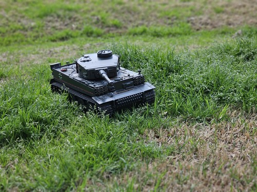 Tamiya 1/16 RC Tiger I Full Option Tank Chassis Project (Read Desc)