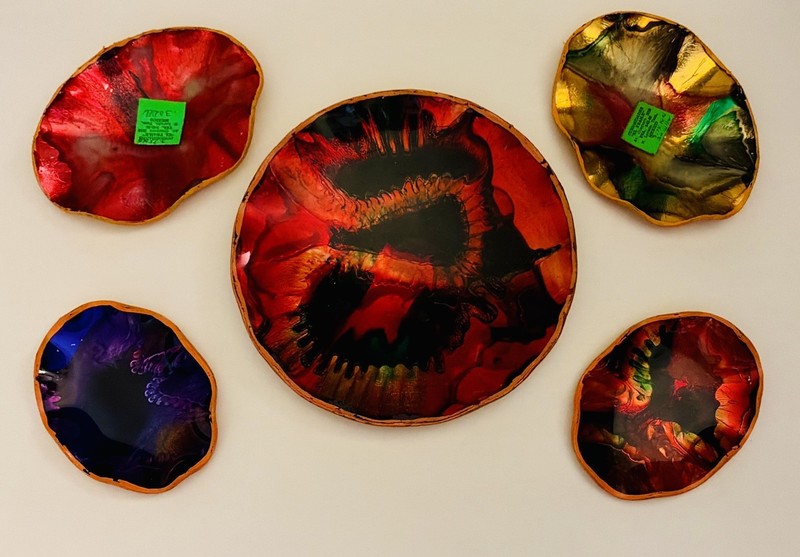Vtg Mexico Mid Century Abstract Art Glass Pig Skin Leather Plates 