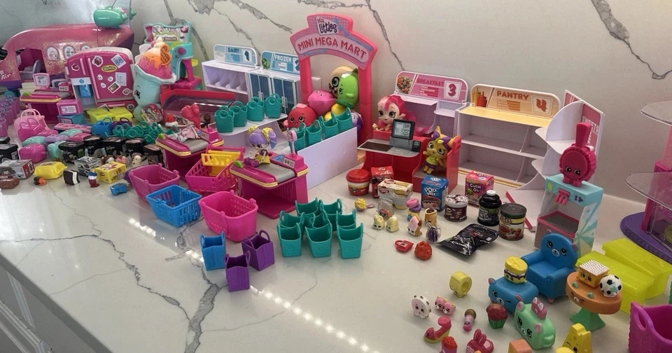 Shopkins Collectible Real Littles Happy Places Huge Mixed Lot Play Food Dolls - Image 3 of 4