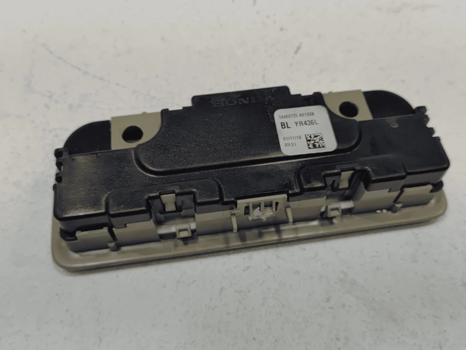 2015-2017年讴歌TLX后屋顶顶顶内部圆顶地图灯阅读灯原始设备制造商 — 第 4/4 张图片