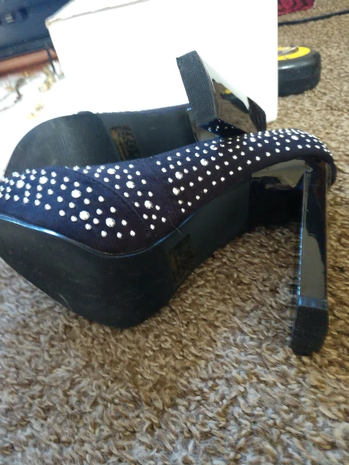  Zapatos de tacón alto con tachuelas talla 7 ¡Sexy!  Foto 2 de 4