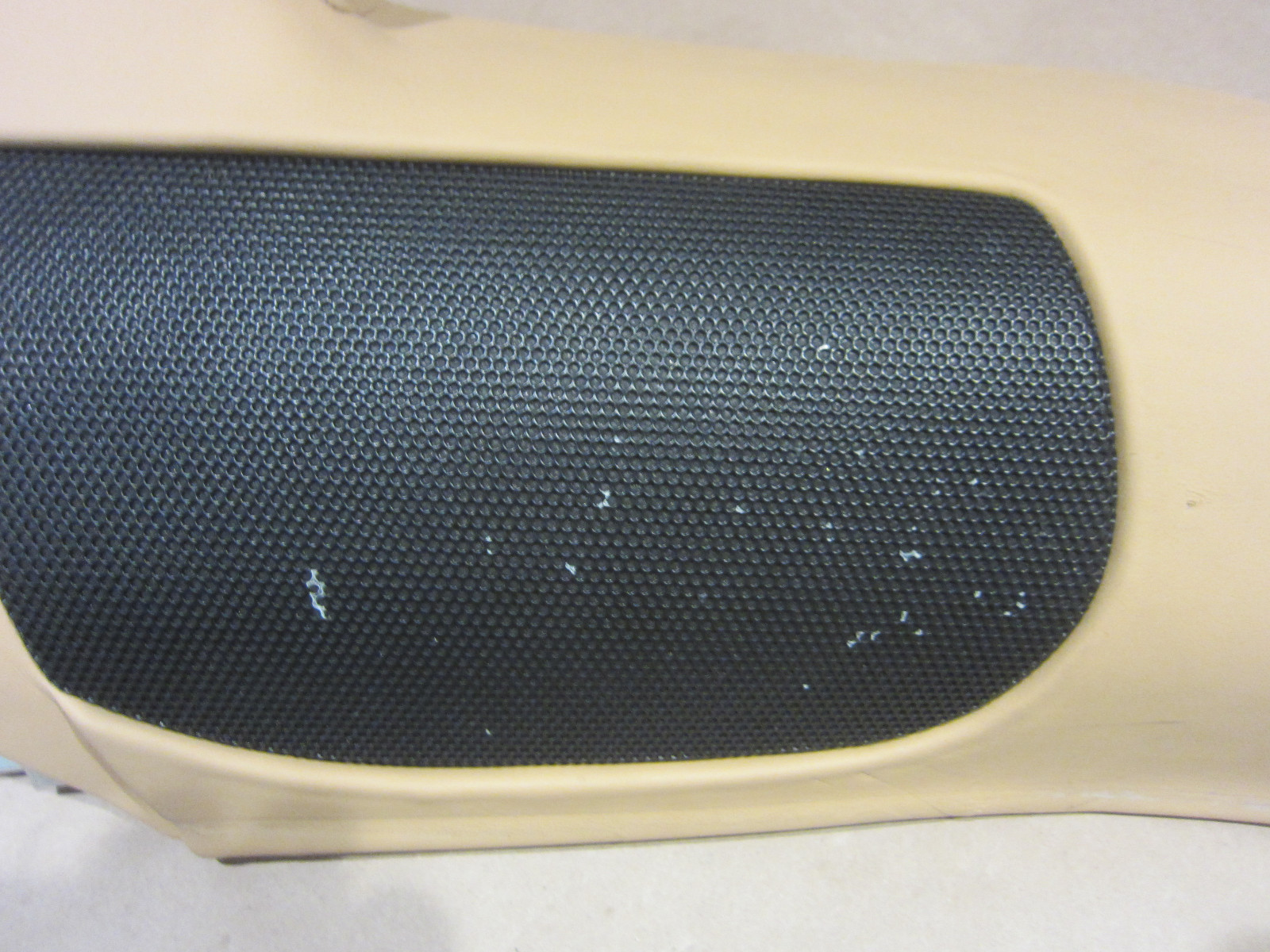 Ferrari 458 Spider - RH Lower Lateral Trim - Beige- P/N 84331305
