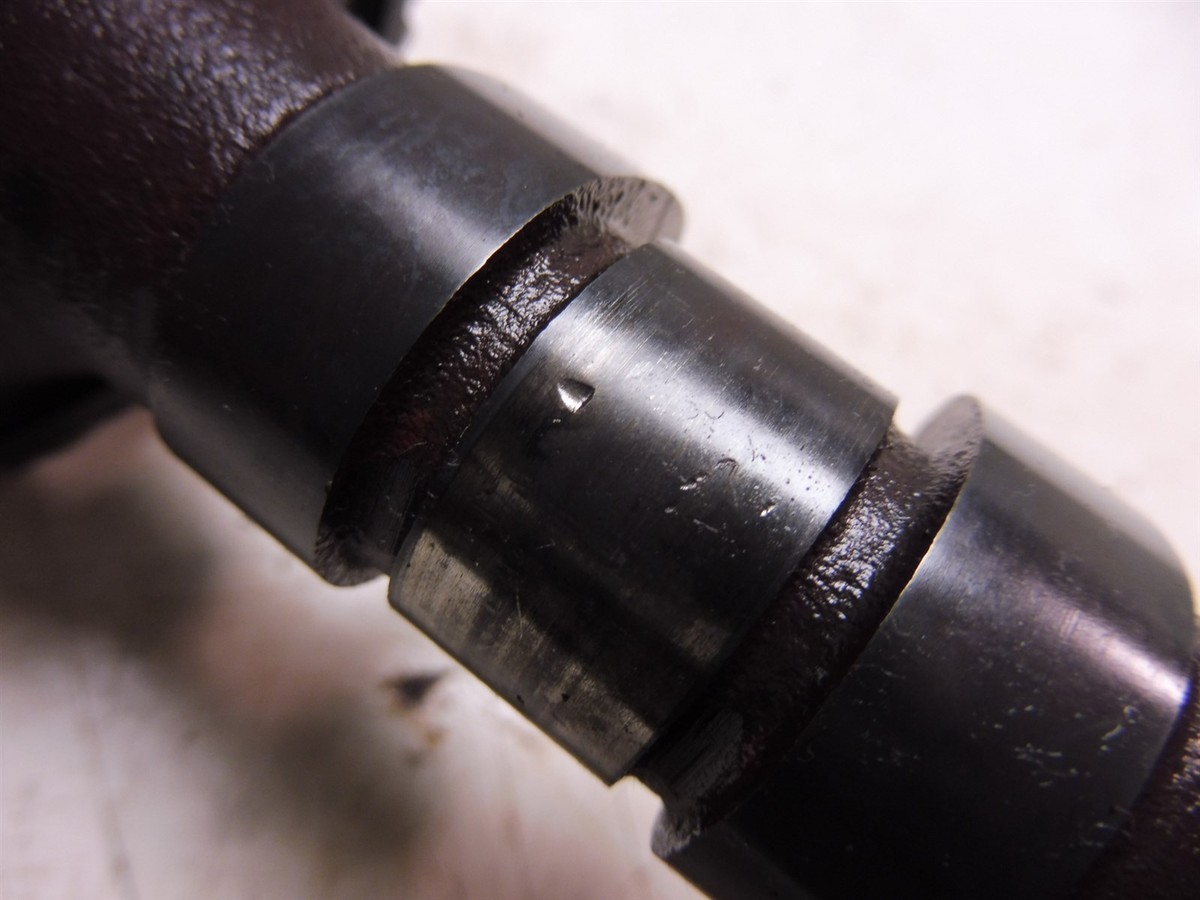 1996 Kawasaki Ninja ZX600E KM191B. Engine intake camshaft