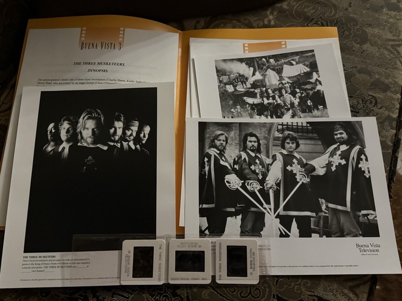 The Three Musketeers Press Kit Charlie Sheen Kiefer Sutherland Film Slides Still